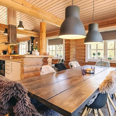 10 Person In Vaeggerlose Feriehus Bøtø By